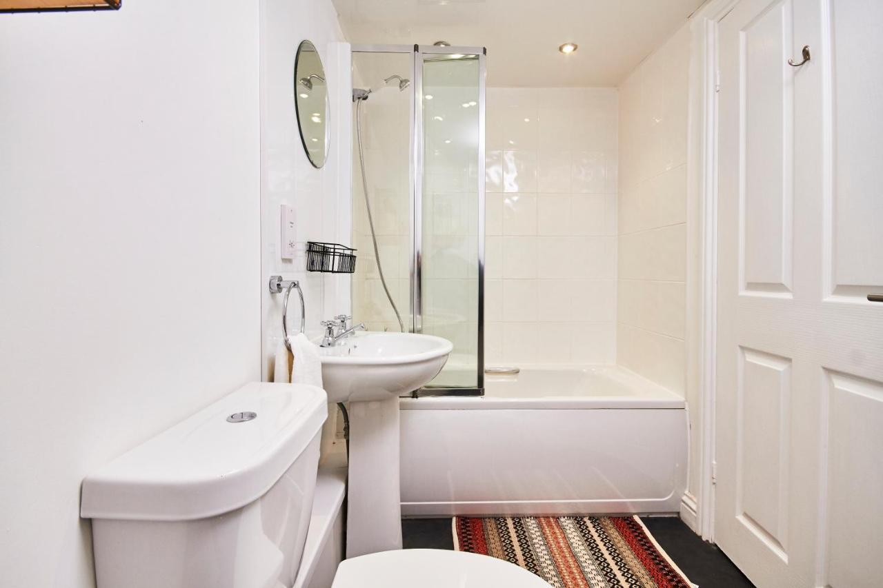 Newcastle Treasure - Sleeps 4 - Lower Ground Floor Esterno foto